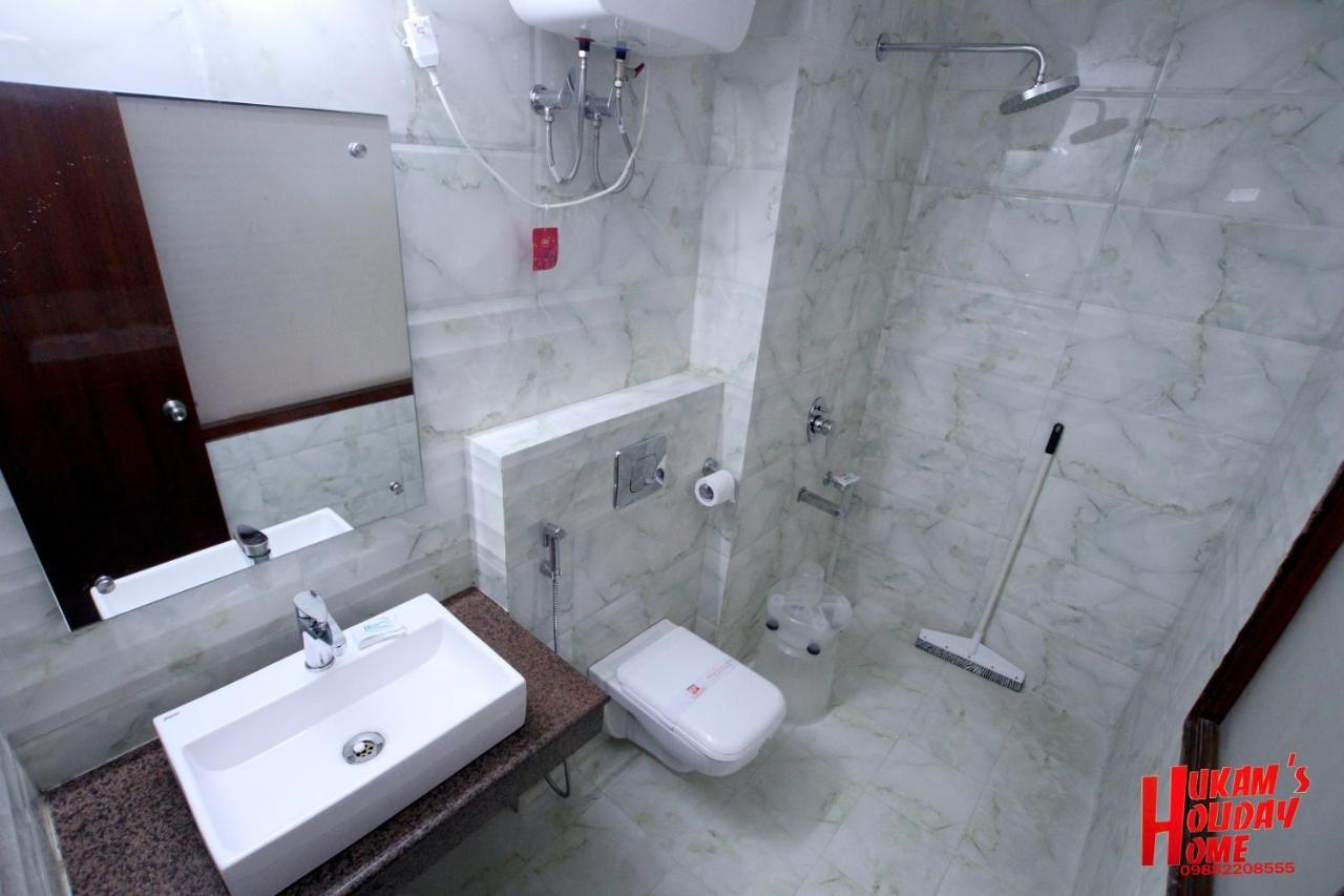 Hotel Hukam'S Holiday Home Касол Екстериор снимка