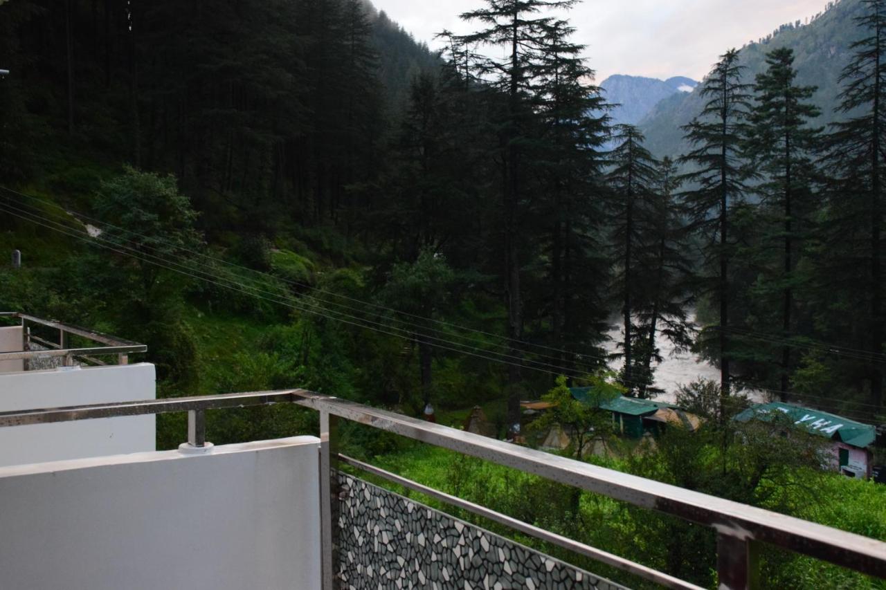 Hotel Hukam'S Holiday Home Касол Екстериор снимка