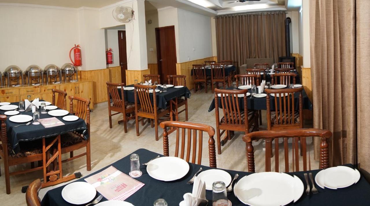 Hotel Hukam'S Holiday Home Касол Екстериор снимка